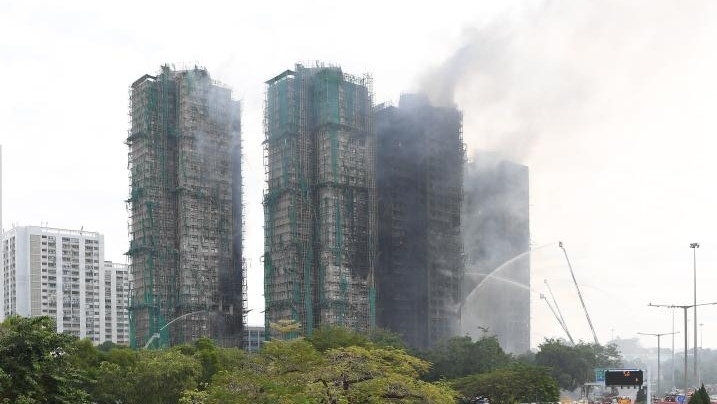 Vụ cháy chung cư ở Hong Kong: Thêm 2 người bị bắt giữ